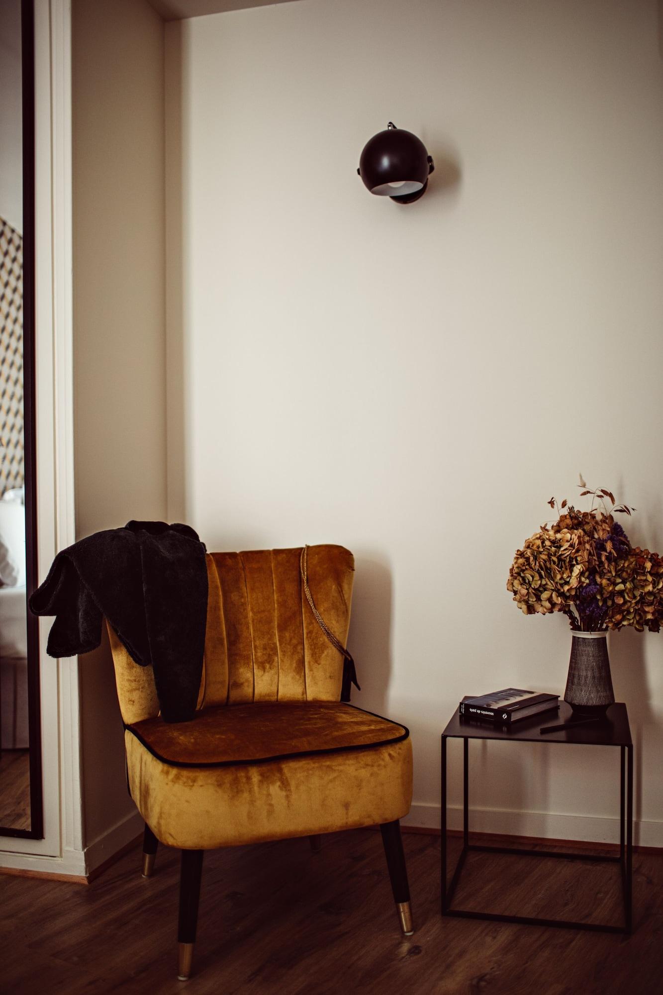 Hotel Monsieur Helder Париж Екстериор снимка